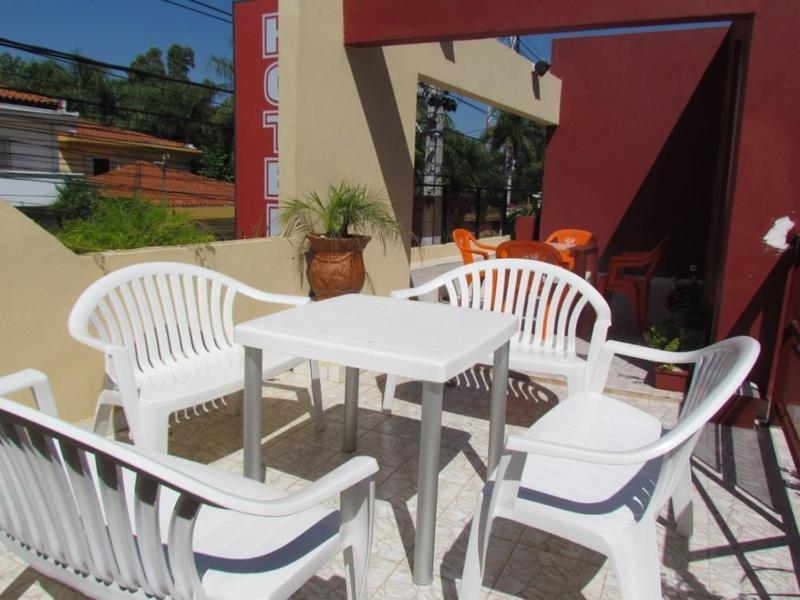 Hostal Casa Suiza Asunción Esterno foto