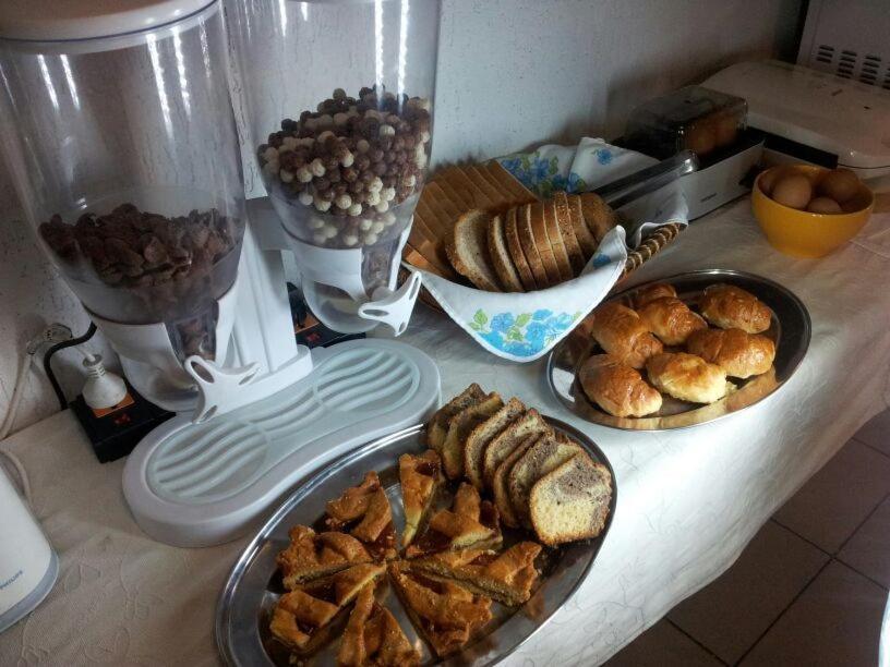 Hostal Casa Suiza Asunción Esterno foto
