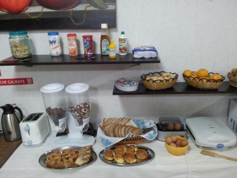 Hostal Casa Suiza Asunción Esterno foto